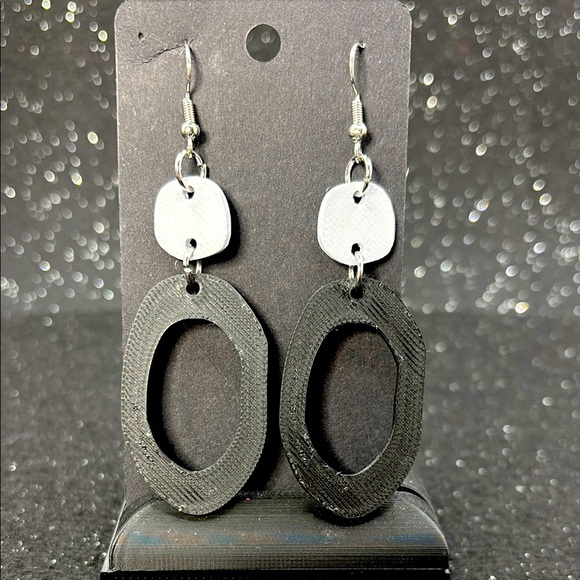 Black and Silver Geometric Earrings - Picture 1 of 4